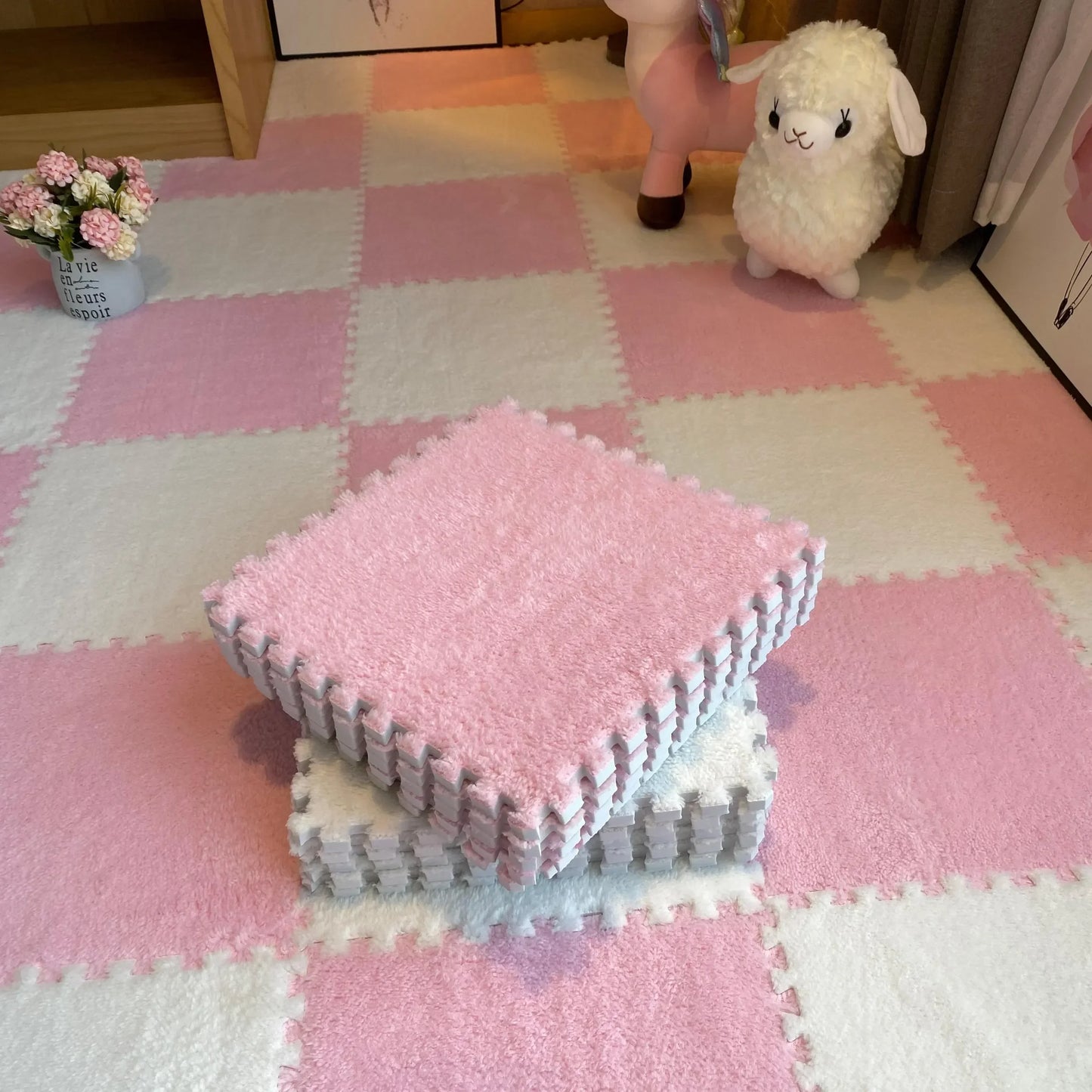 Soft and Safe Puzzle Mat for Babies – Plush Anti-Shock Play Mat for Living Room and Bedroom - Loovy #