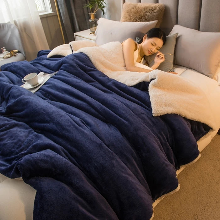 Cozy Wool Throw Blanket – Double-Sided Winter Bedspread for Warmth and Comfort - Loovy #