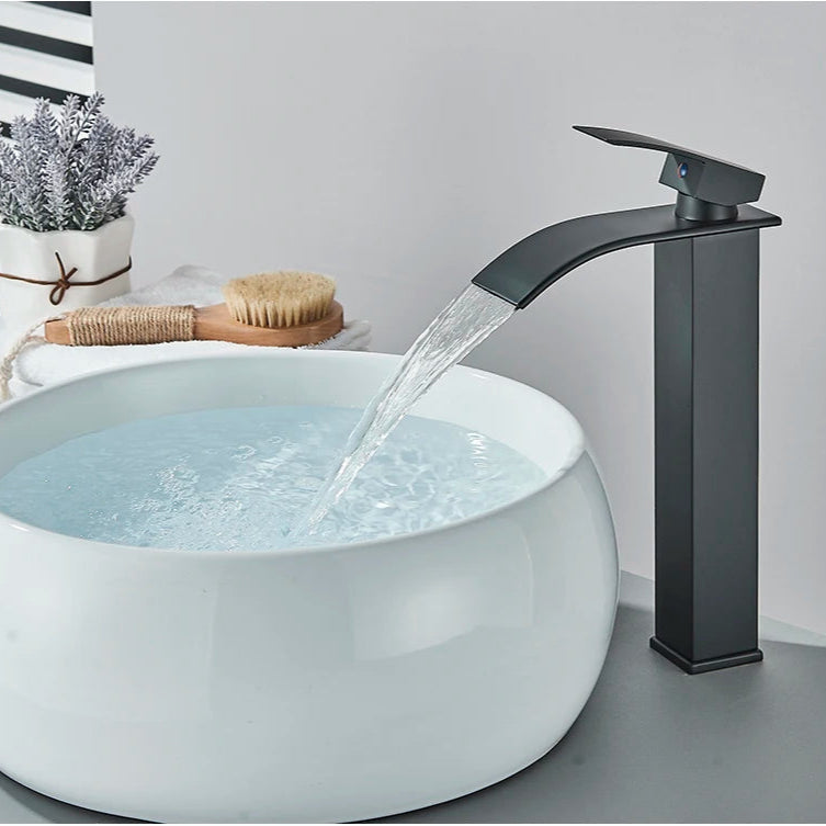 Waterfall Bathroom Basin Faucet – Elegant and Functional - Loovy #
