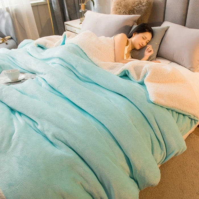 Cozy Wool Throw Blanket – Double-Sided Winter Bedspread for Warmth and Comfort - Loovy #