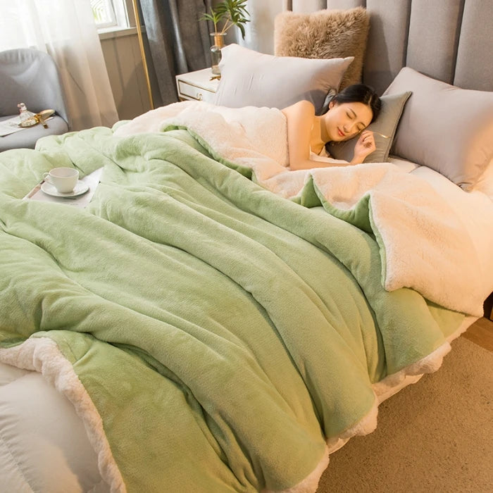Cozy Wool Throw Blanket – Double-Sided Winter Bedspread for Warmth and Comfort - Loovy #