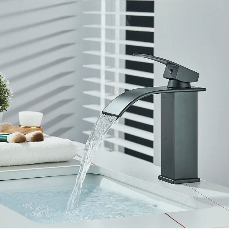 Waterfall Bathroom Basin Faucet – Elegant and Functional - Loovy #