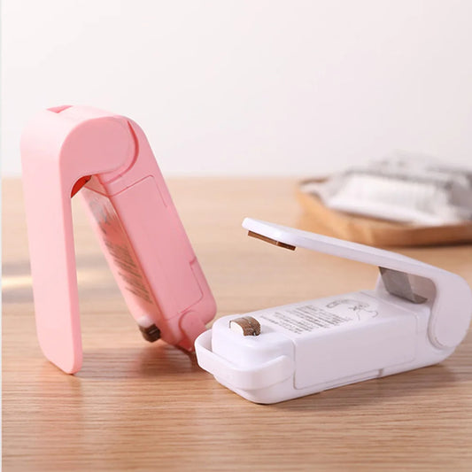Portable Mini Heat Sealer - Food Saver for Bags & Snacks - Loovy # 